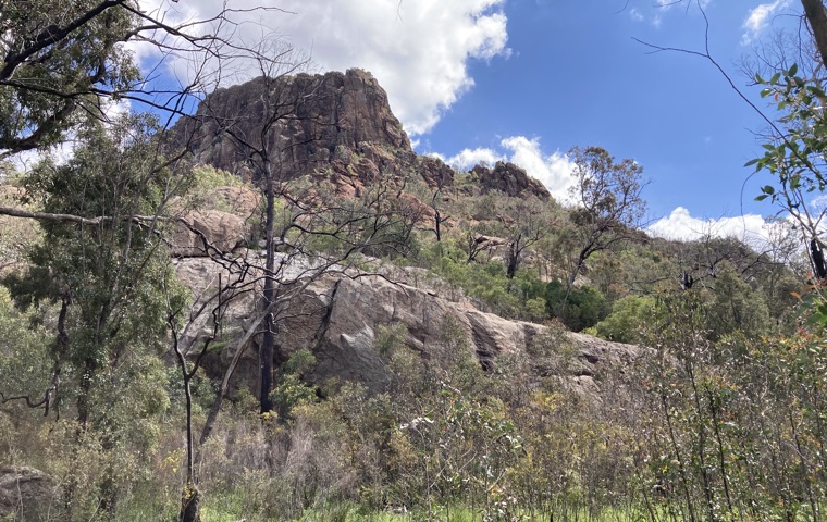 /44-warrumbungles/timorrock.jpg